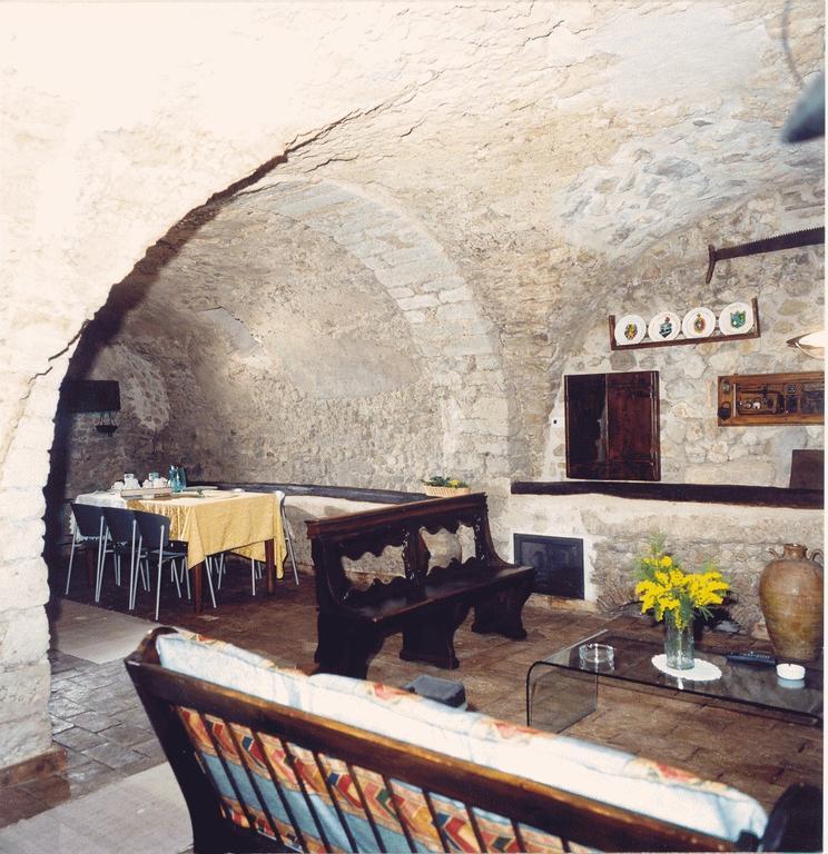 Il Borgo Agriturismo フェレンティッロ エクステリア 写真